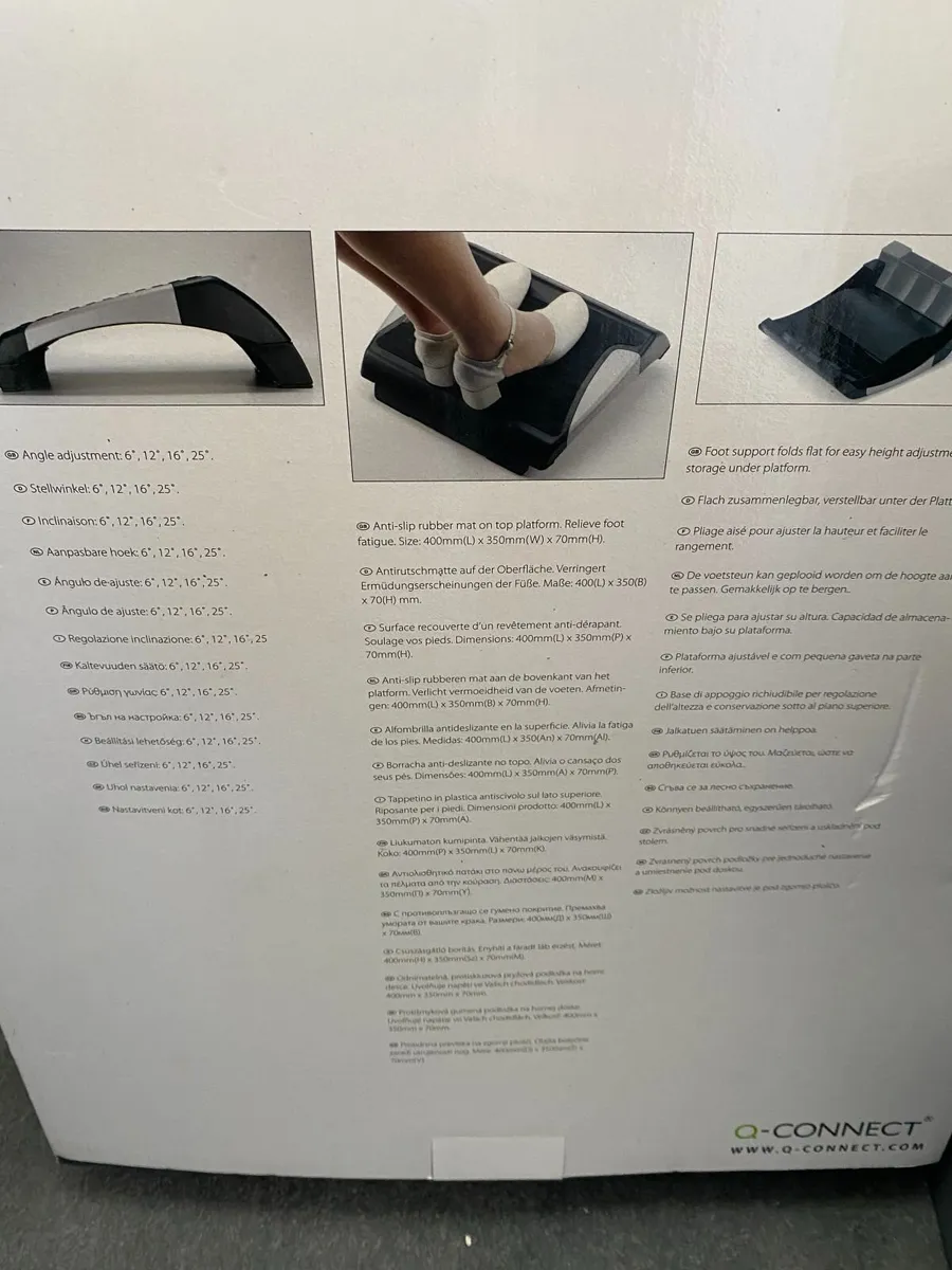 Q-Connect footrest with rubber mat - Image 2