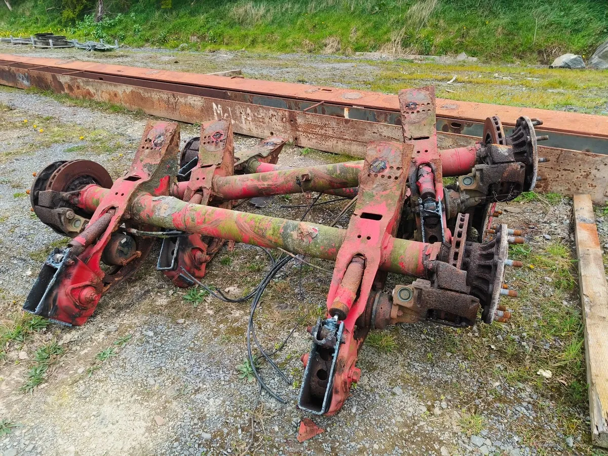 A set of 3No SAF 9T Axles - Image 1