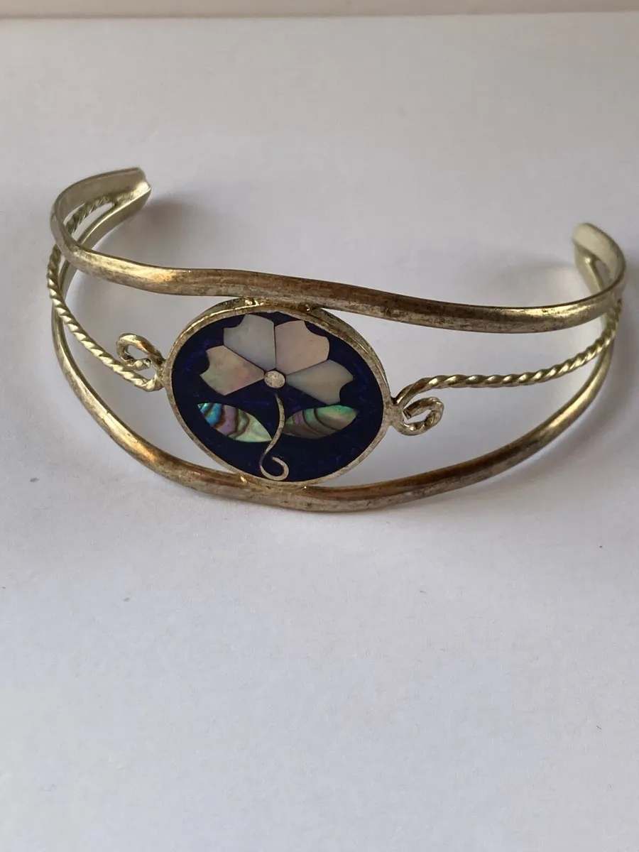 Alpaca Mexican silver inlay bangle - Image 1