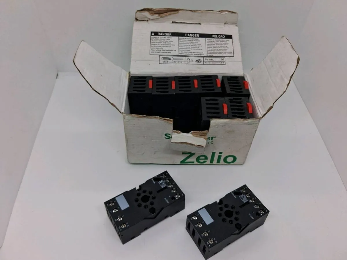 Postage - Lot of 9 Schneider Electric RUZC2M - Image 1