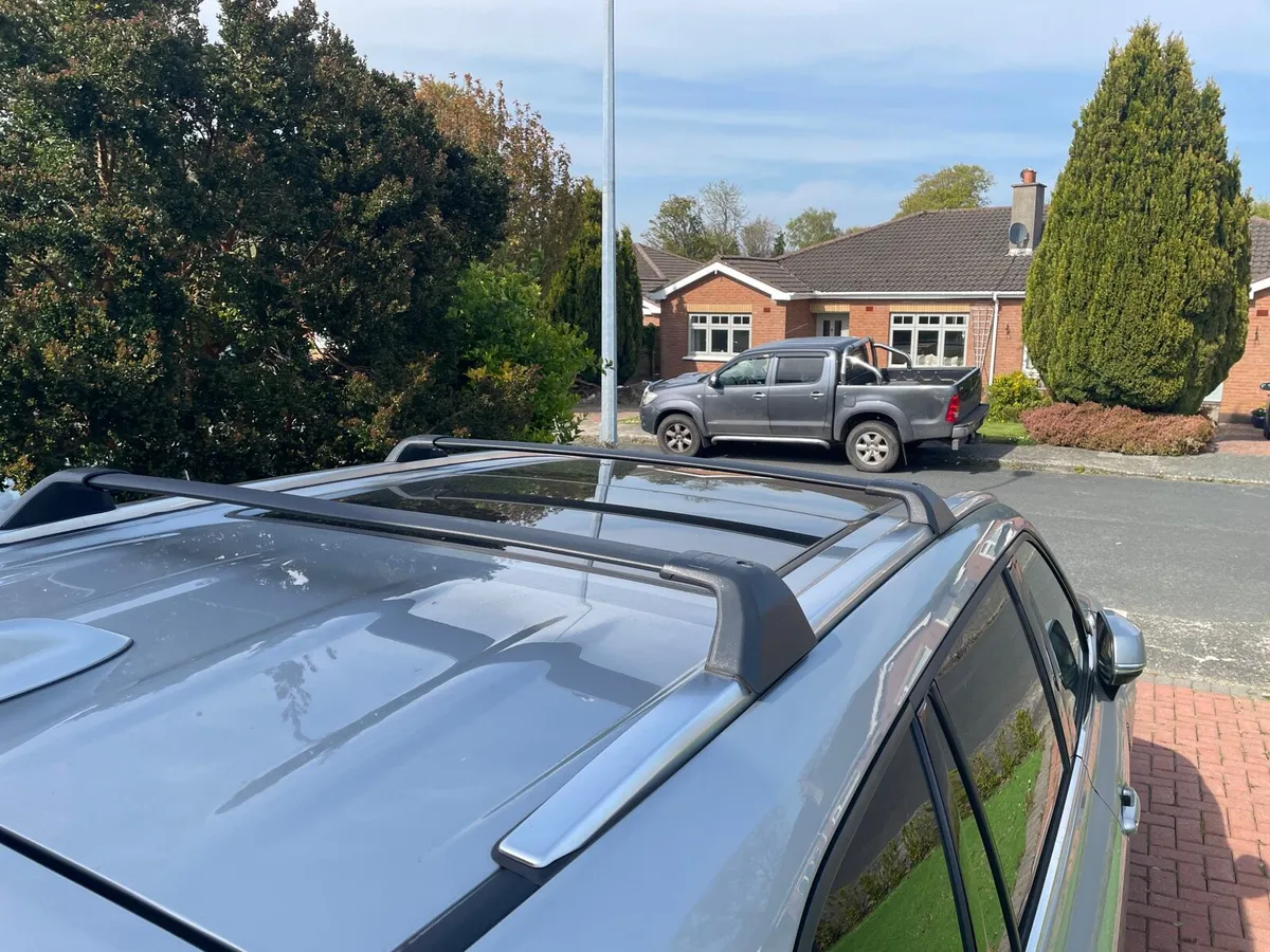 Roof bars for Toyota Highlander - Image 2