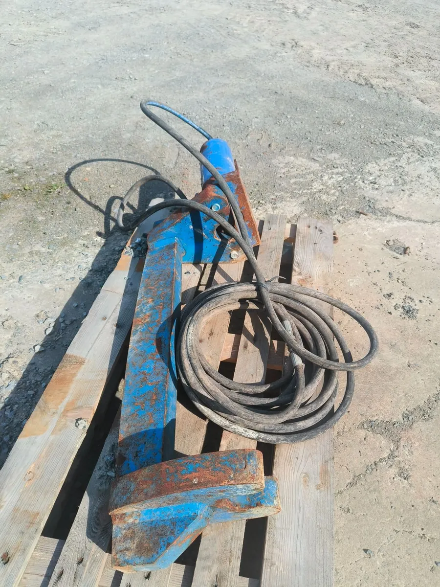 Hydraulic Track Pin Press - Image 2