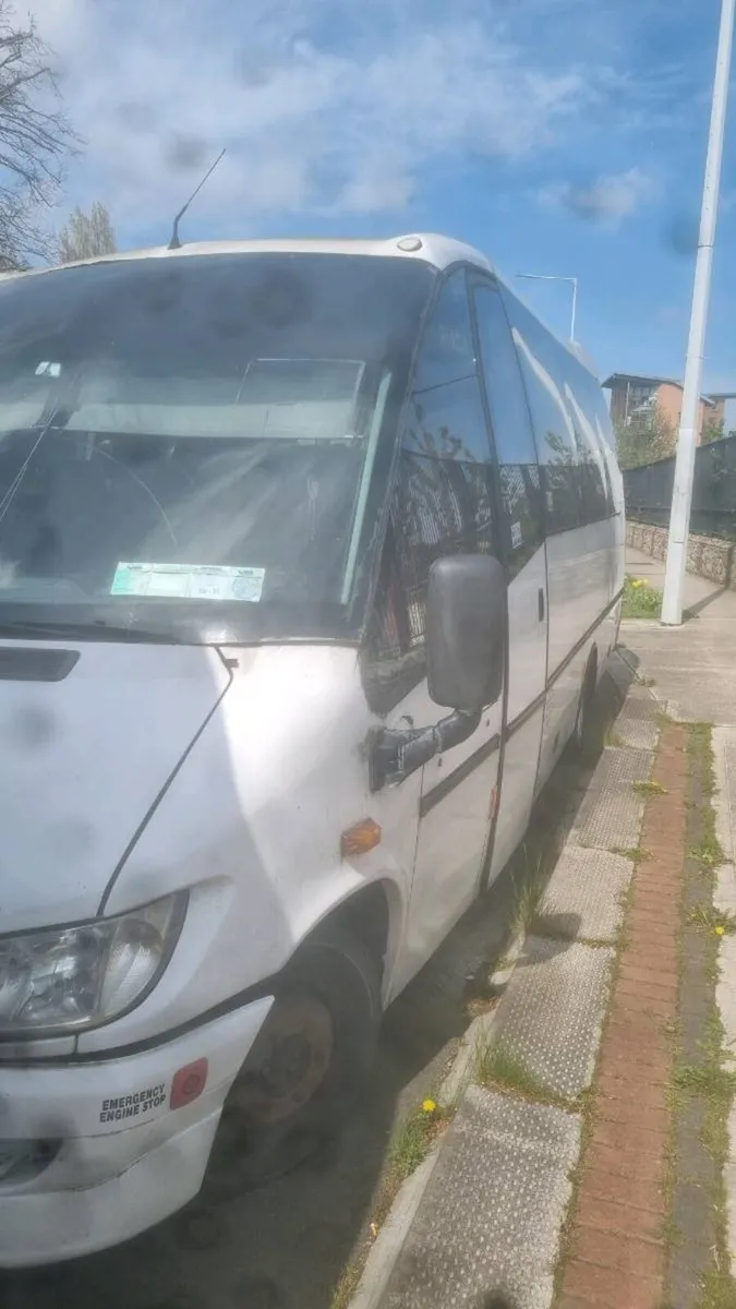 2004 Mercedes Vario 23 seater - Image 2