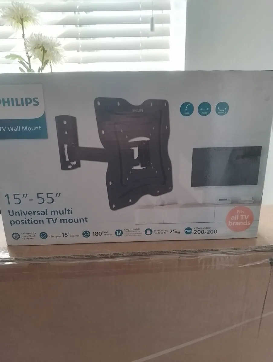 Brand new Philips 55in smart tv with accessories - Image 3
