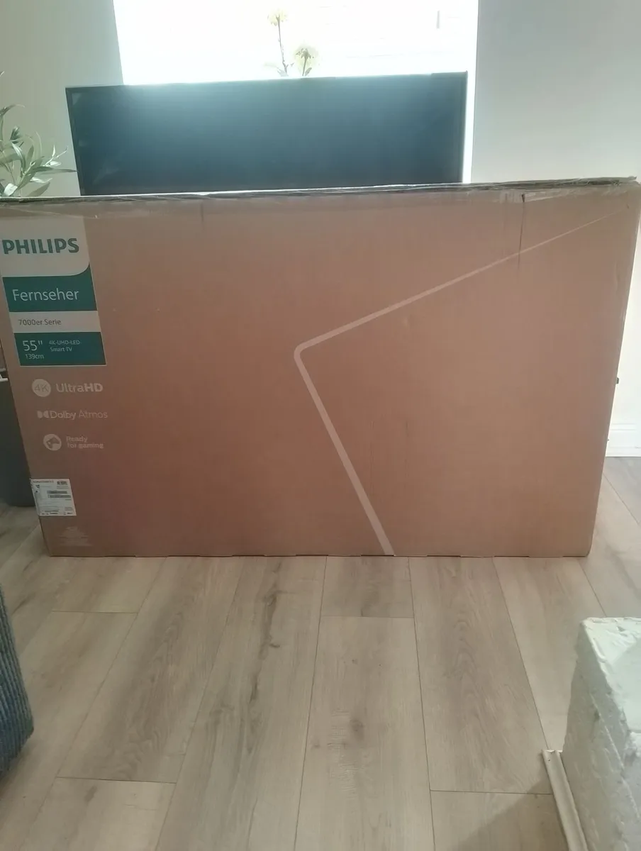 Brand new Philips 55in smart tv with accessories - Image 4