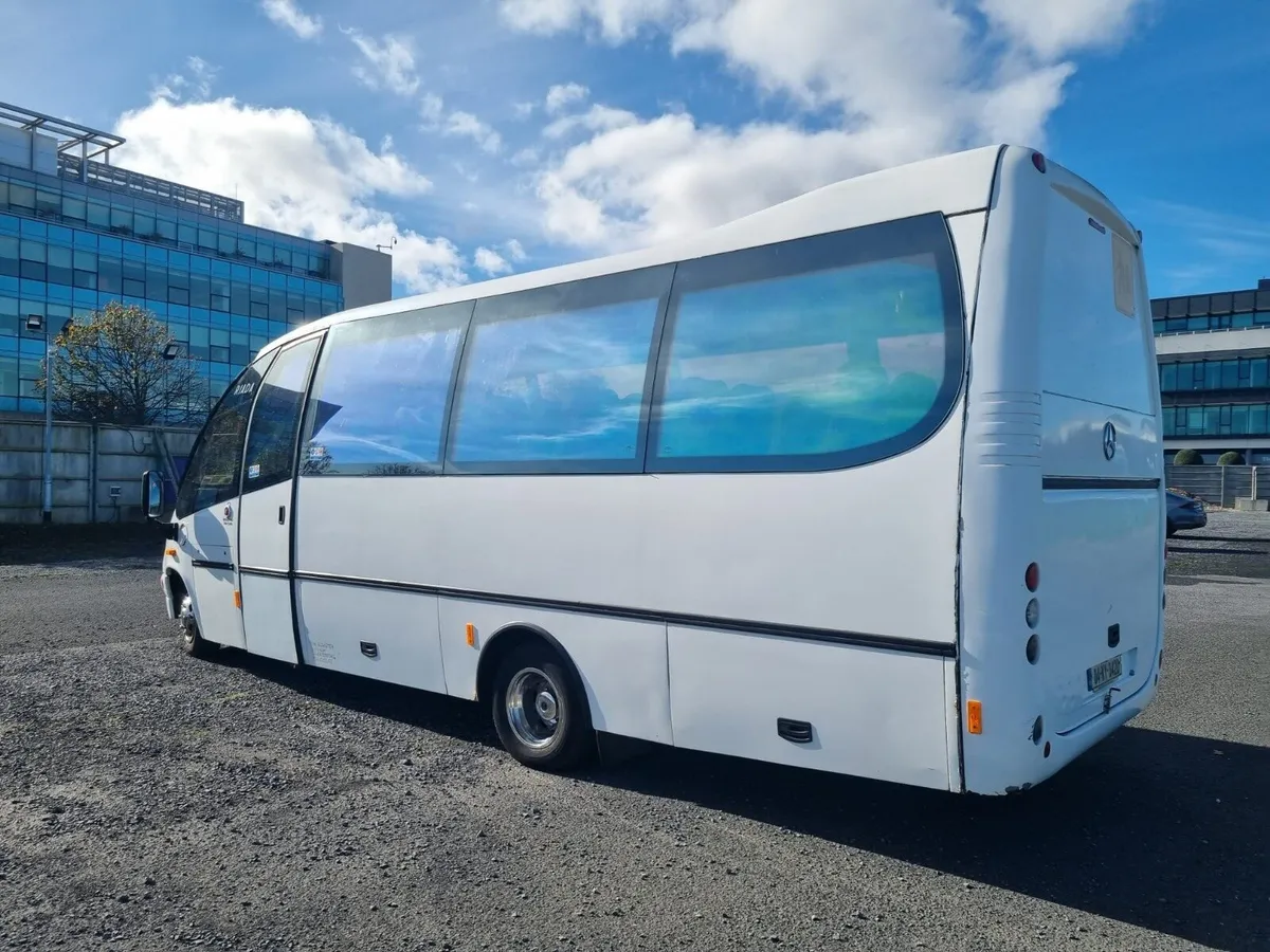 2004 Mercedes Vario 23 seater - Image 4