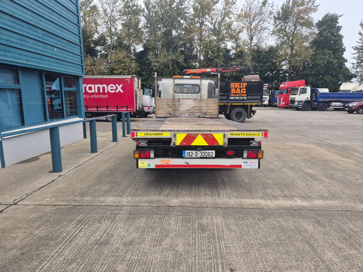 2019 ISUZU NPR 7.5TON FLAT - Image 4