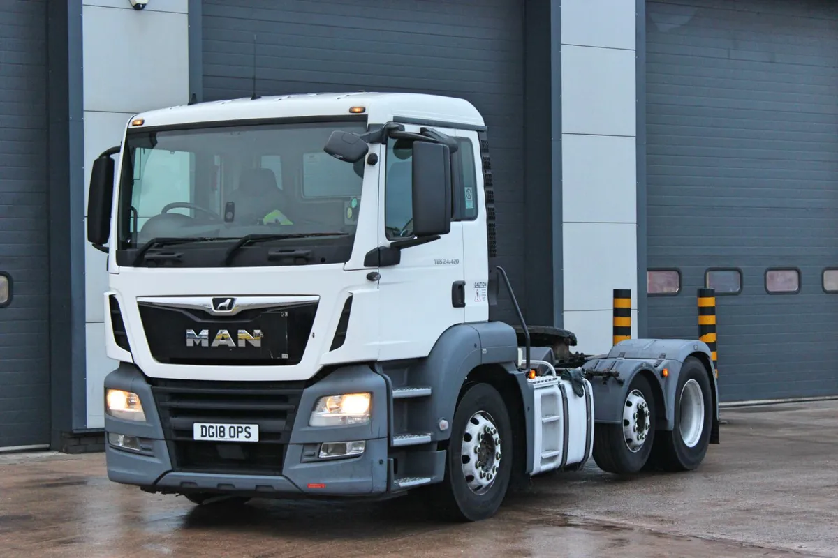 2018 MAN TGS 24.420 6X2 T-UNIT Pet Reg'd - Image 1
