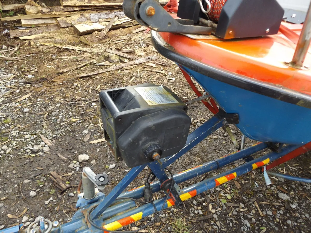 Fishing boat 14ft - Image 2