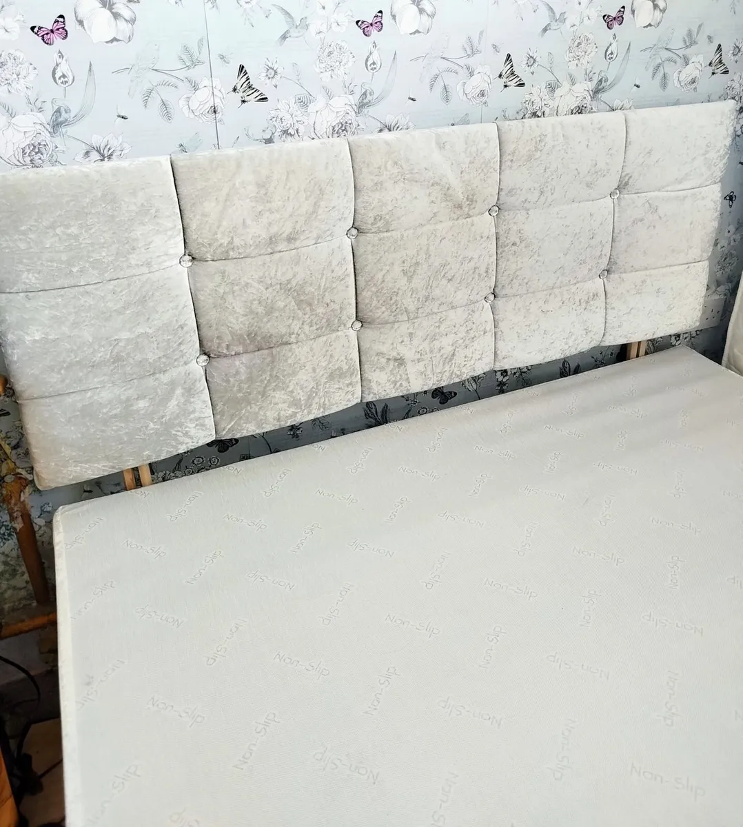 5ft double divan bed base with headboard 60 euro - Image 2