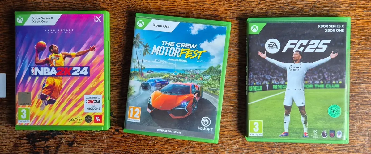 Xbox Series X 1TB Bundle – 2 Controllers + 4 Games - Image 2