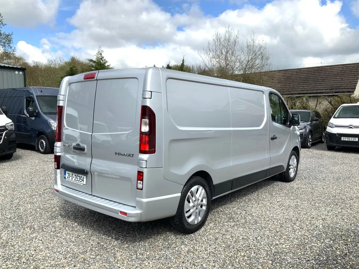Renault Trafic  ( DEPOSIT TAKEN ) 🚦 - Image 4