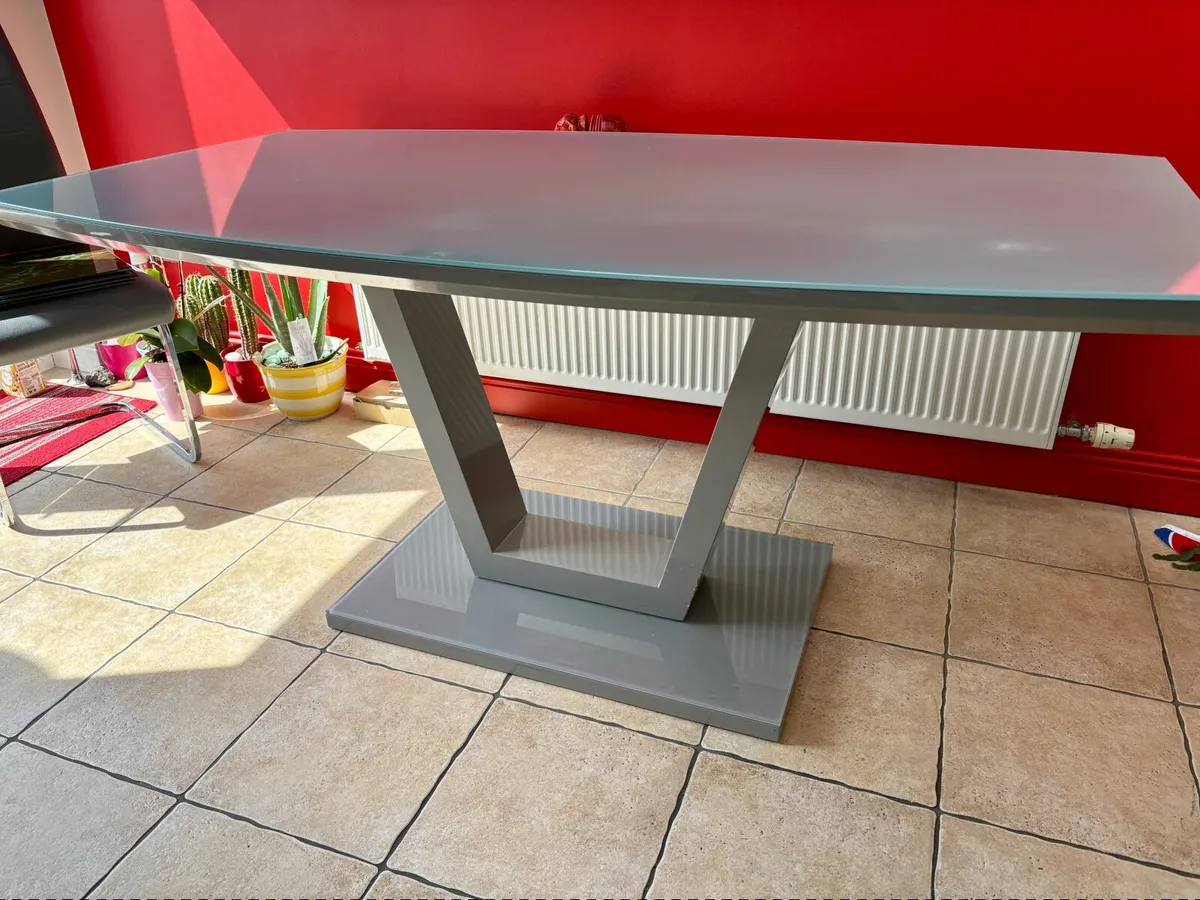 Kitchen - dining room Table - Image 4