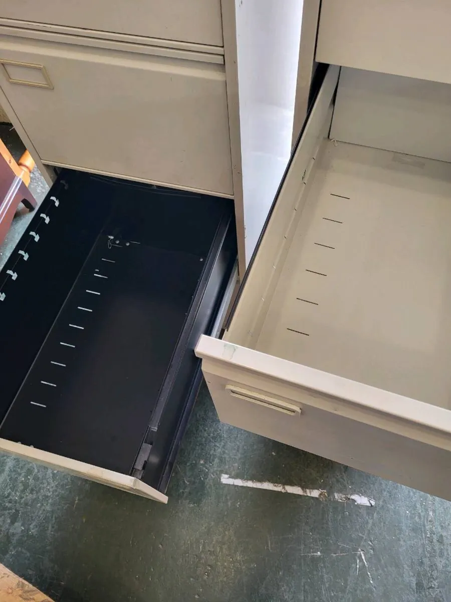 Four Drawer Filing Cabinets - Image 4