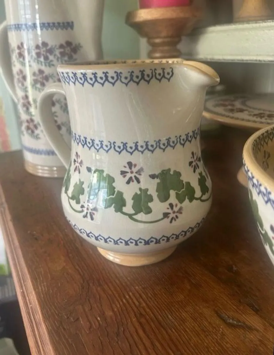 Nicholas Mosse discontinued Geranium Pattern Jug - Image 1