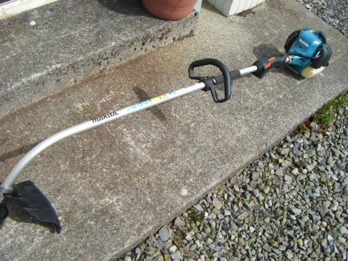 Makita Strimmer - Image 1