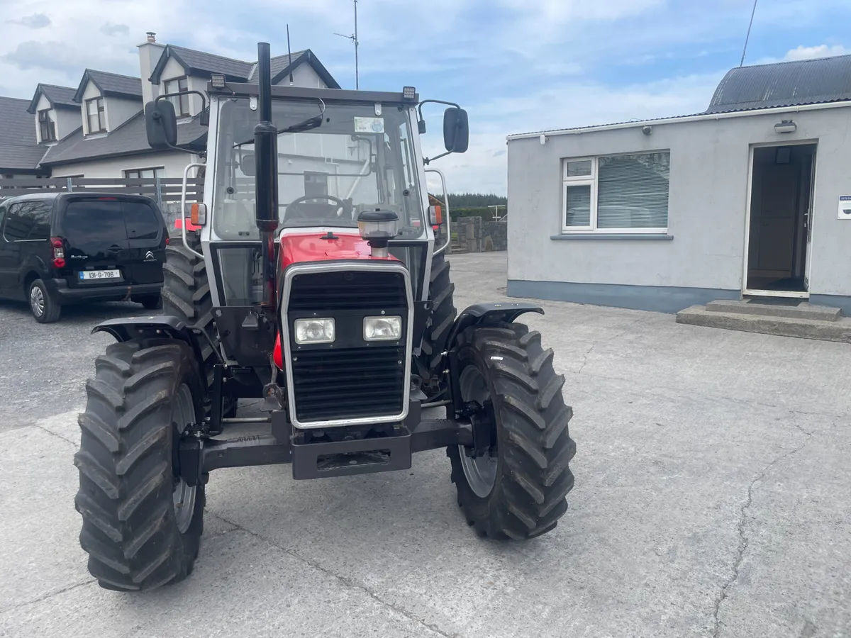 Massey Fergus 375 - Image 2