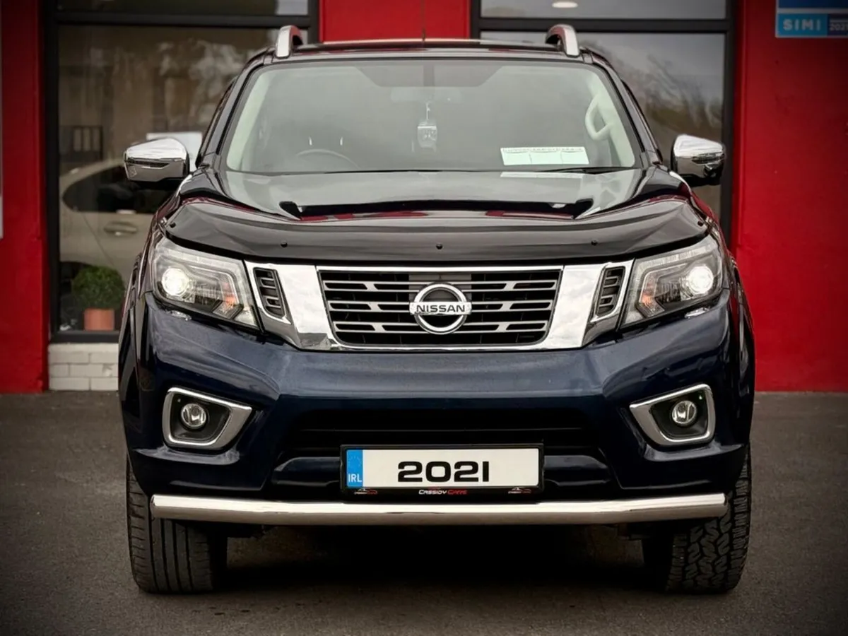 Nissan Navara DCI TEKNA // Canopy Fitted // VAT IN - Image 2