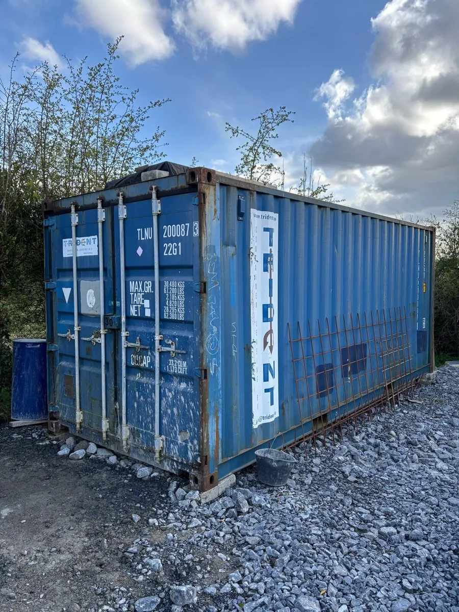 20 foot container