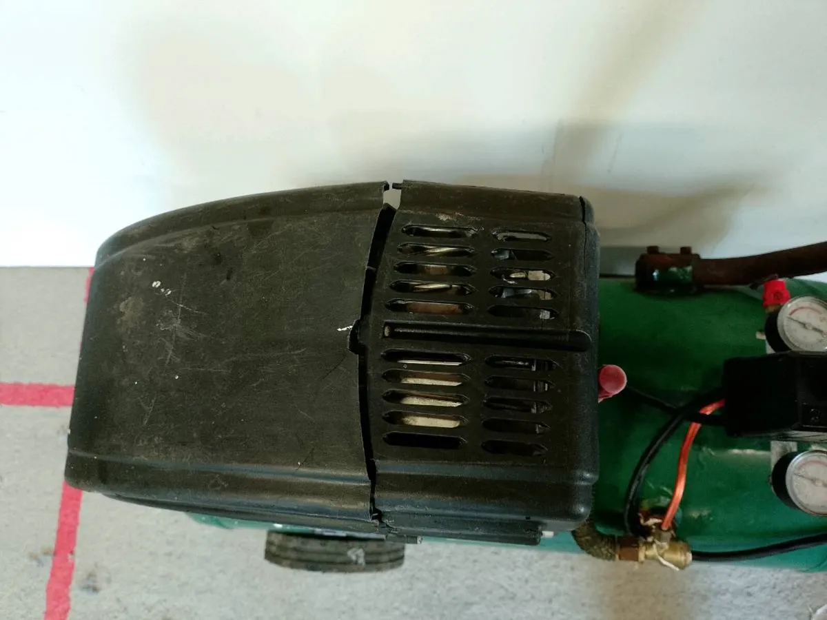 Air compressor - Image 3