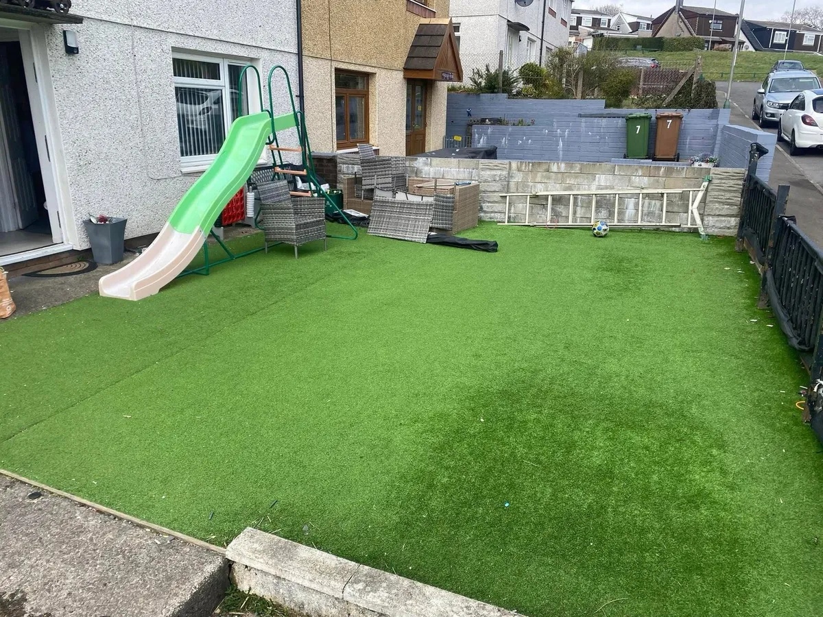 Brand New 40MM Artificial Grass - Image 4