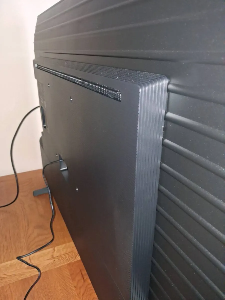 Samsung 50 8nch crystal 4k uhd - Image 4