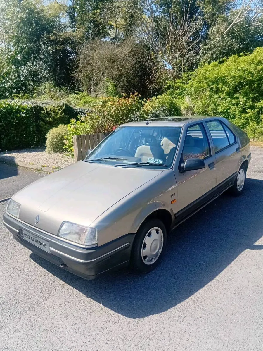 Renault 19 - Image 1