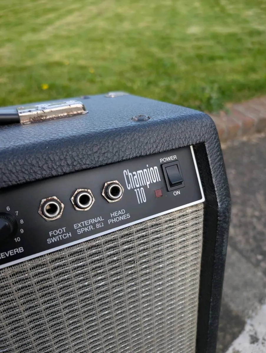Fender Champion 110 Guitar Amplifier - Image 3