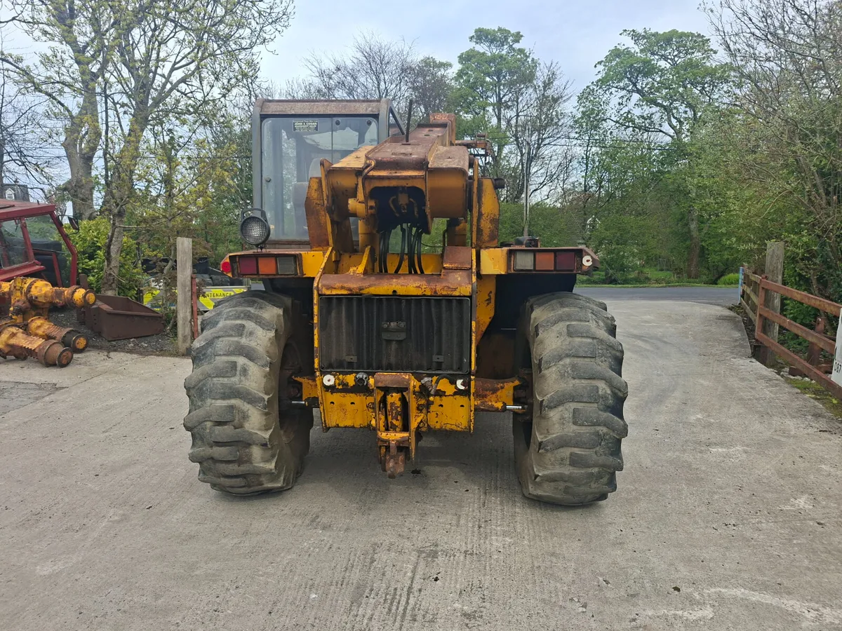 Jcb.    525. 5.8. Farm master - Image 1