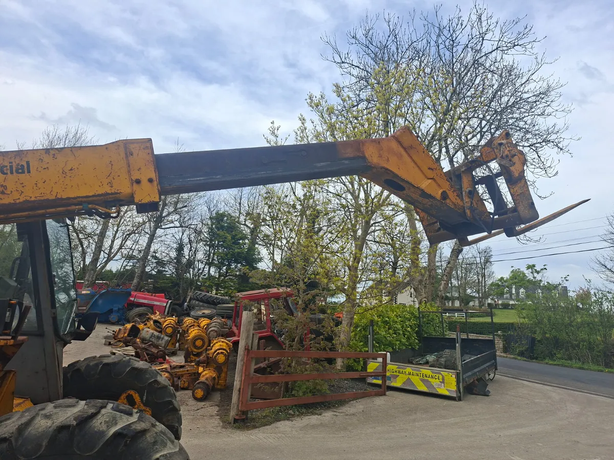 Jcb.    525. 5.8. Farm master - Image 3