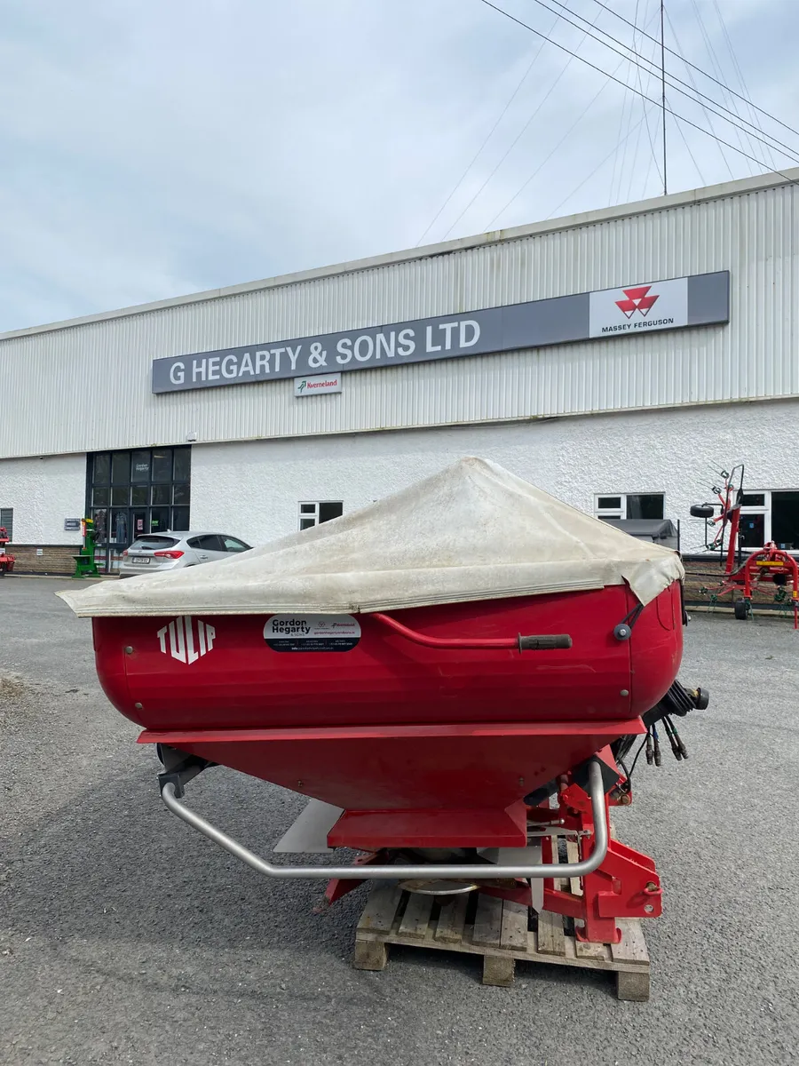 Fertiliser spreader - Image 2