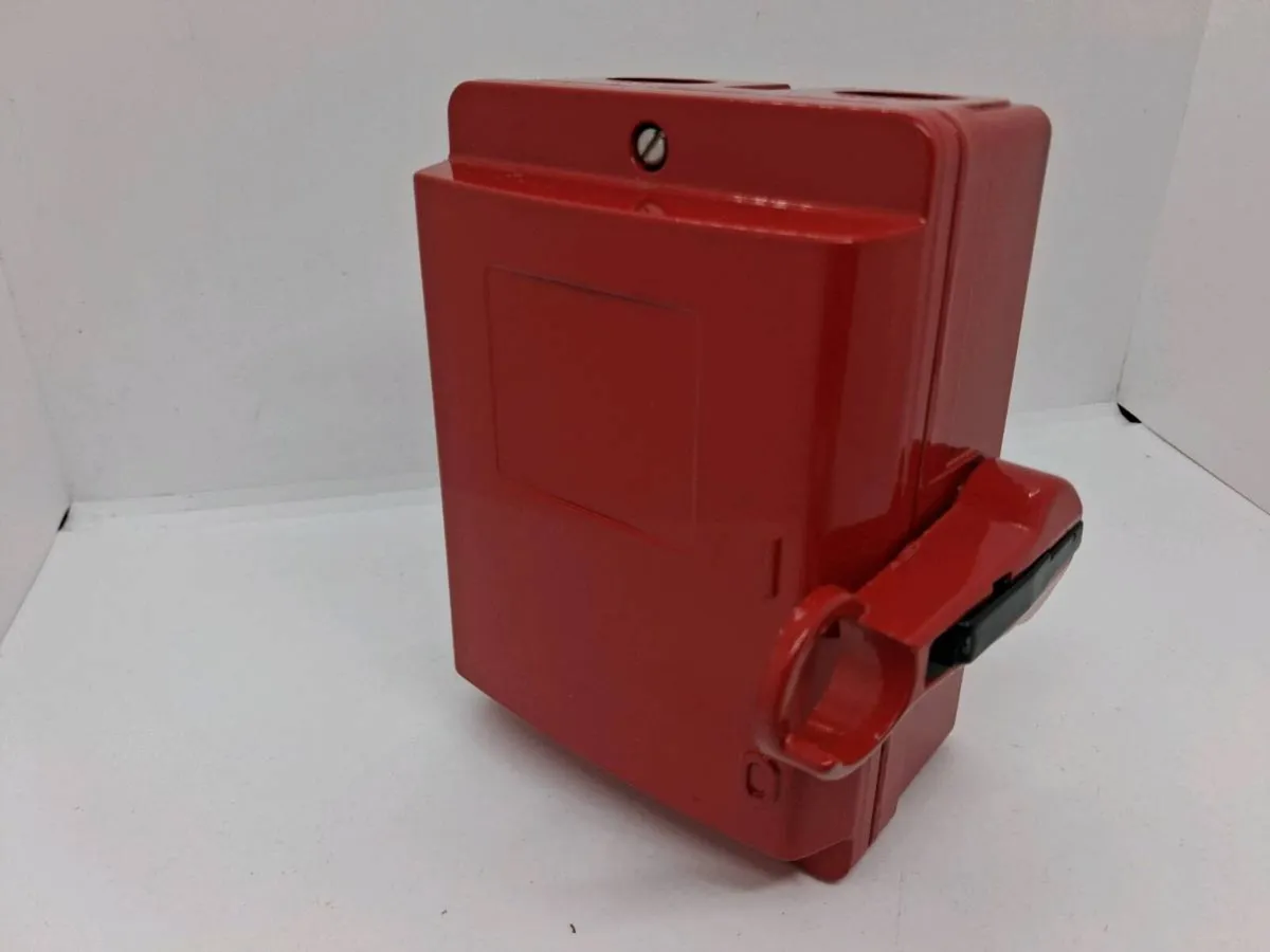 Postage - ABB fireman Switch 25V ip65 - Image 4
