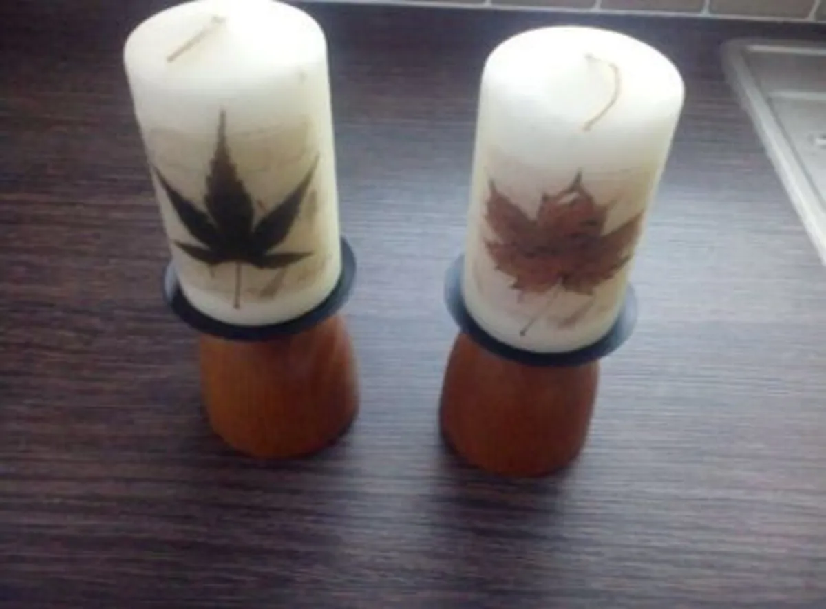 2 Wooden Base Candle Holders & Candles. - Image 1
