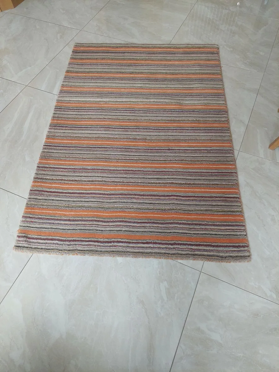 Hand loom wool  rug