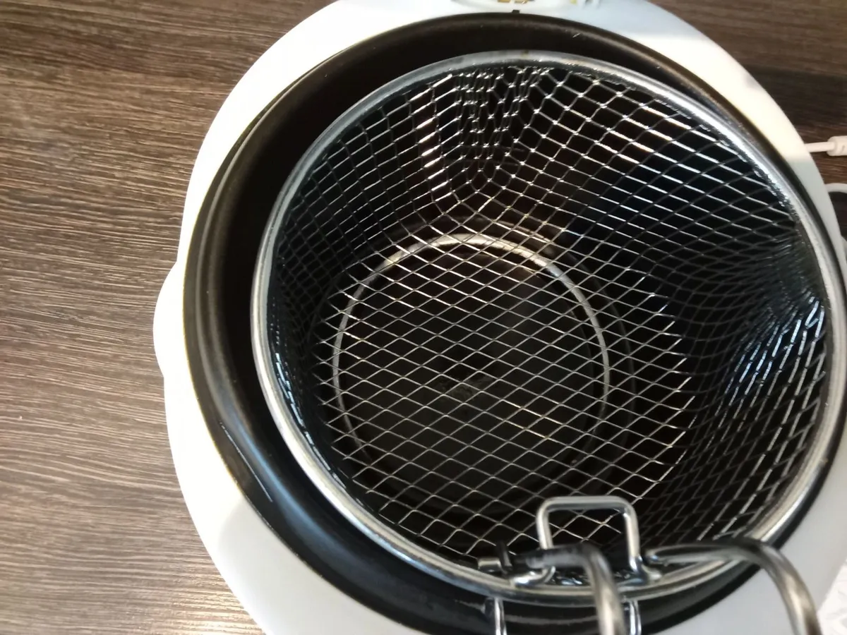 1.5 Litre Deep Fat Fryer. - Image 3