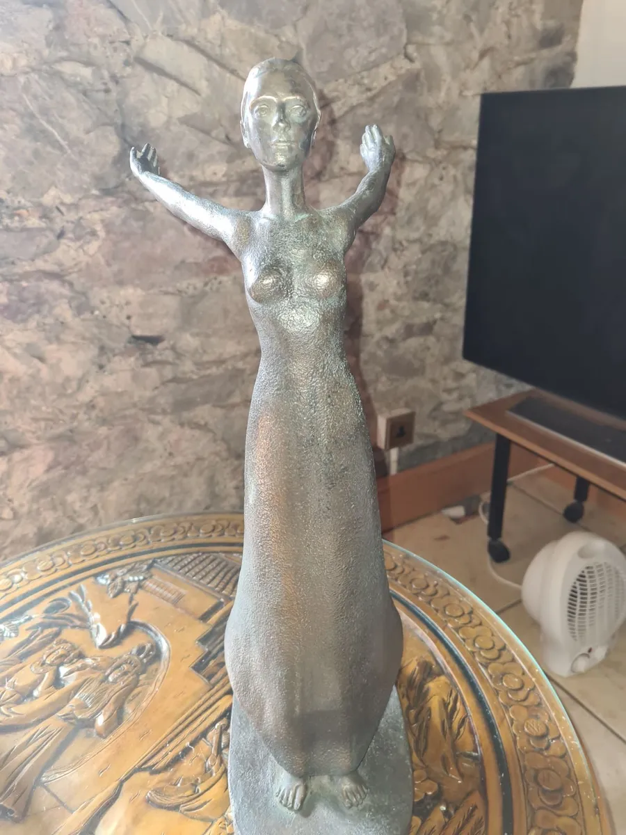 Jeanne Rynhart "Time Flies" - Image 4