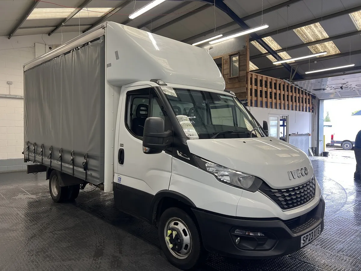 2023 Iveco Daily Curtain Sider Van - Image 1