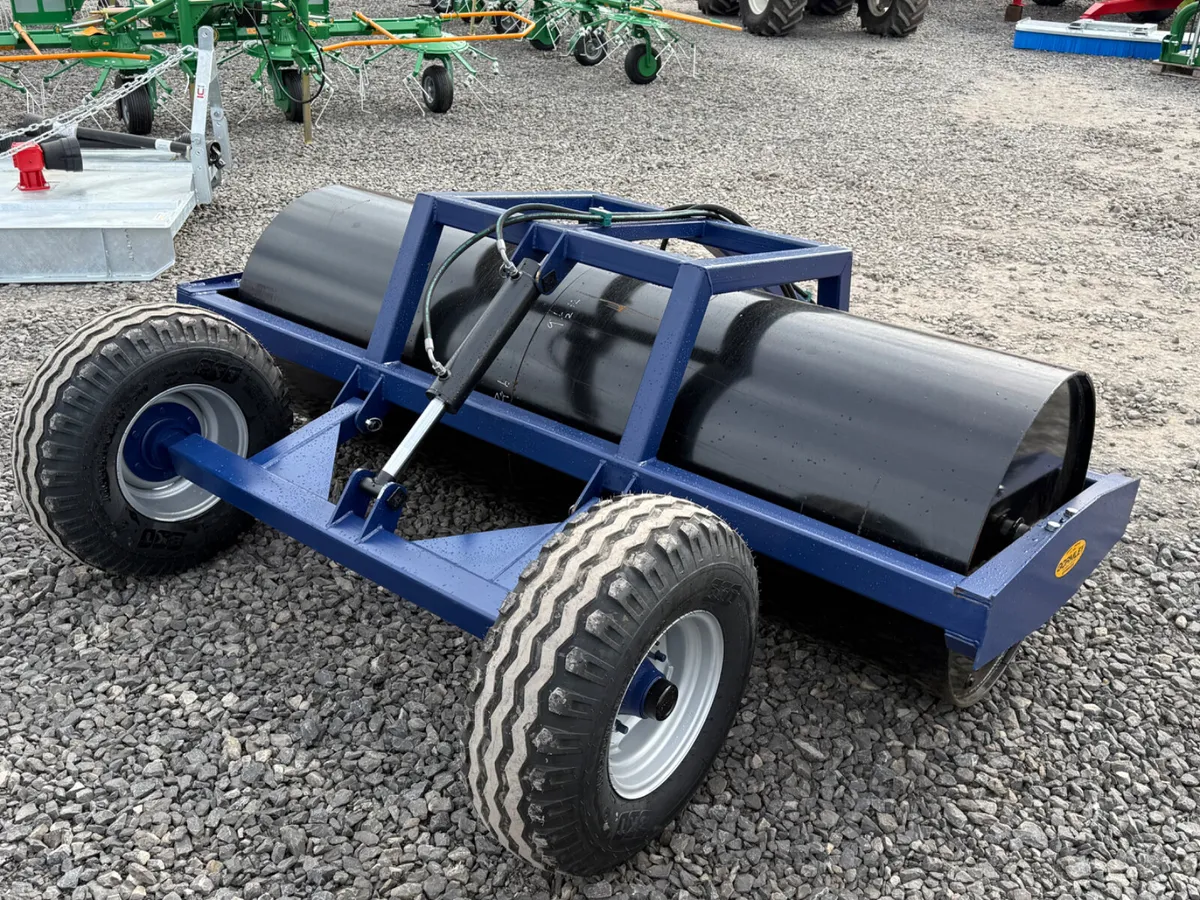 GORMLEY ROAD TOW HYDRAULIC LAND ROLLER 9FT - Image 3