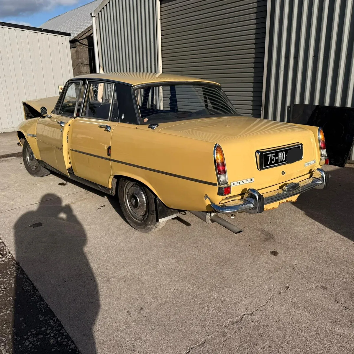 75 ROVER 2200 - Image 2
