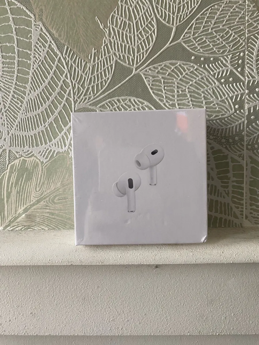 Apple AirPods Pro 2 - Image 3