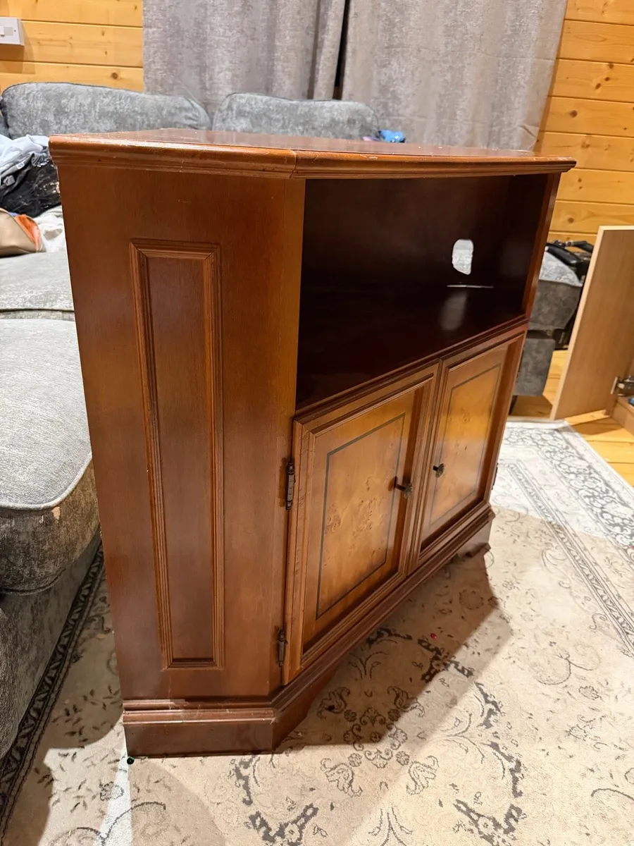 Corner TV Unit - Image 2
