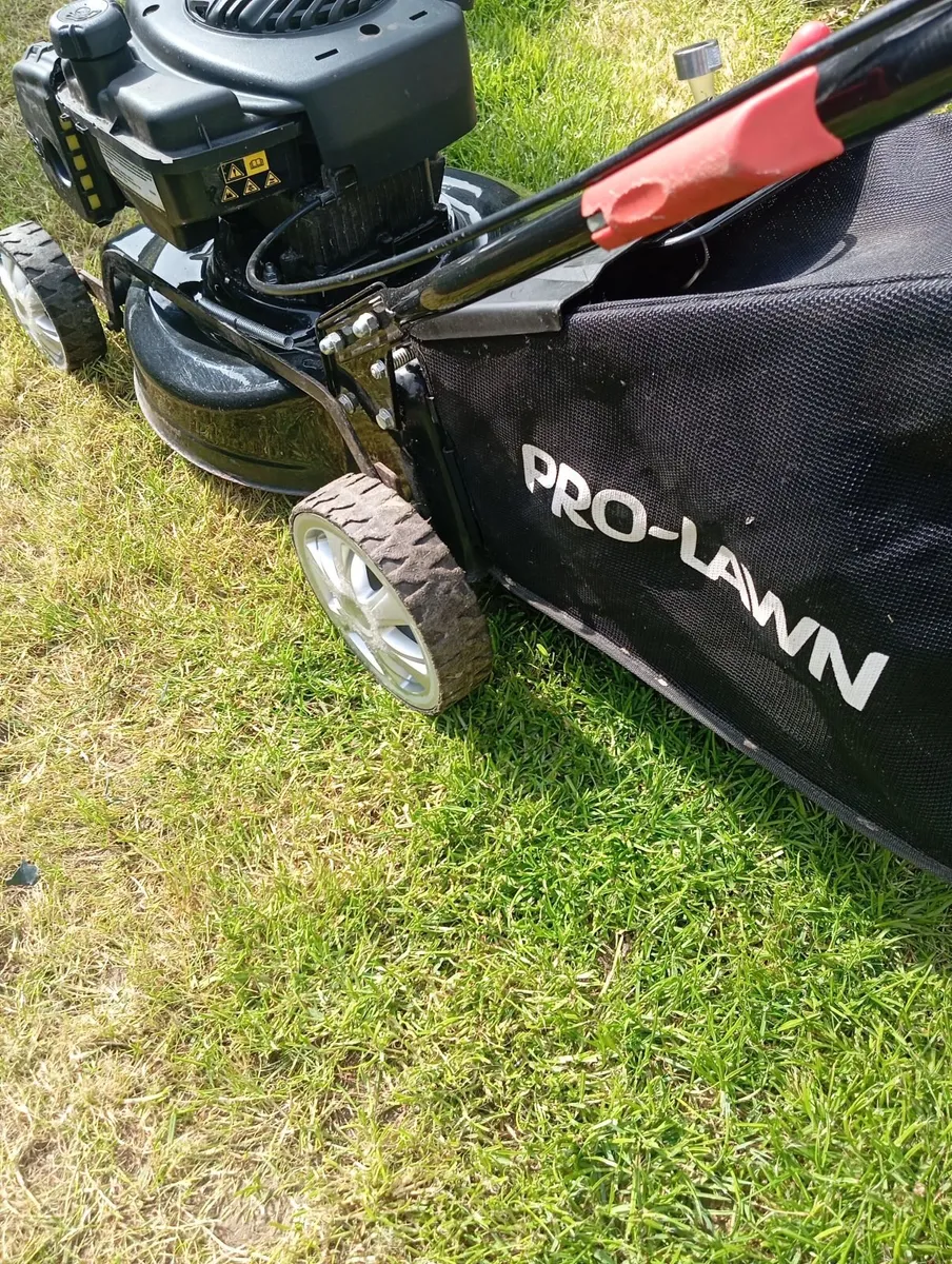 prolawn petrol lawnmower - Image 4