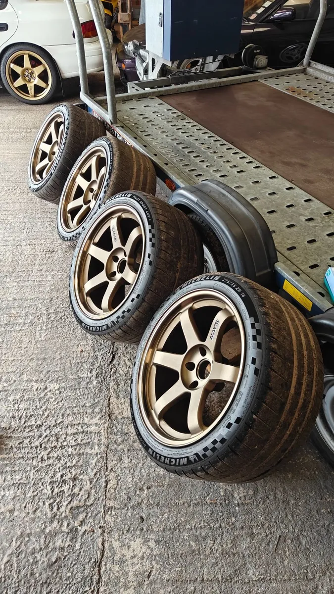 R33 Skyline parts - Image 1