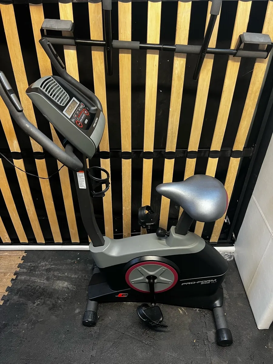 PROFORM 245 ZLX Exercise bike - Image 1