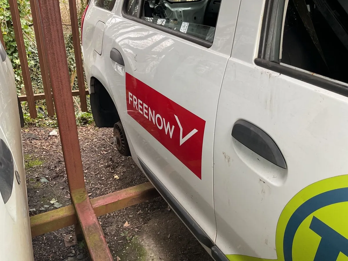 End of Life Vehicle Auction - Image 4