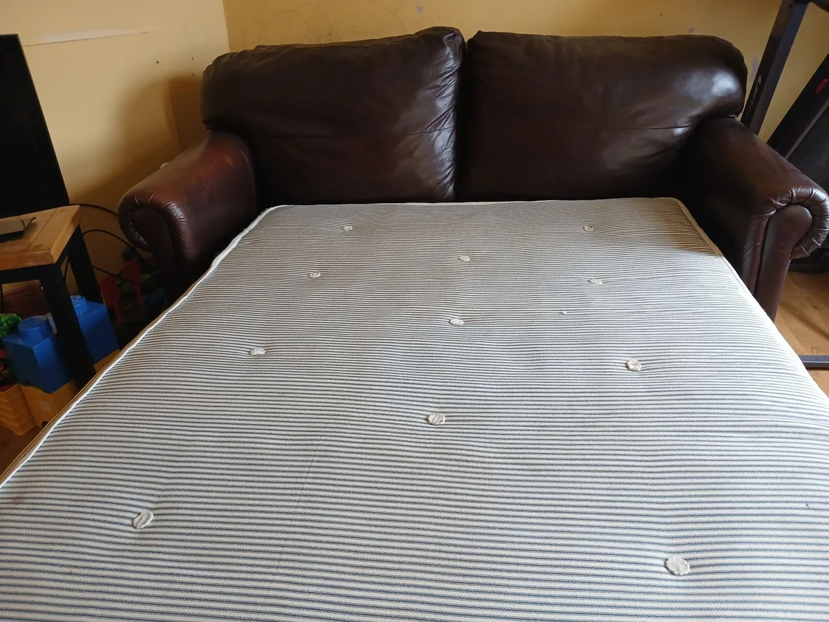 Two seater sofa bed - Image 4
