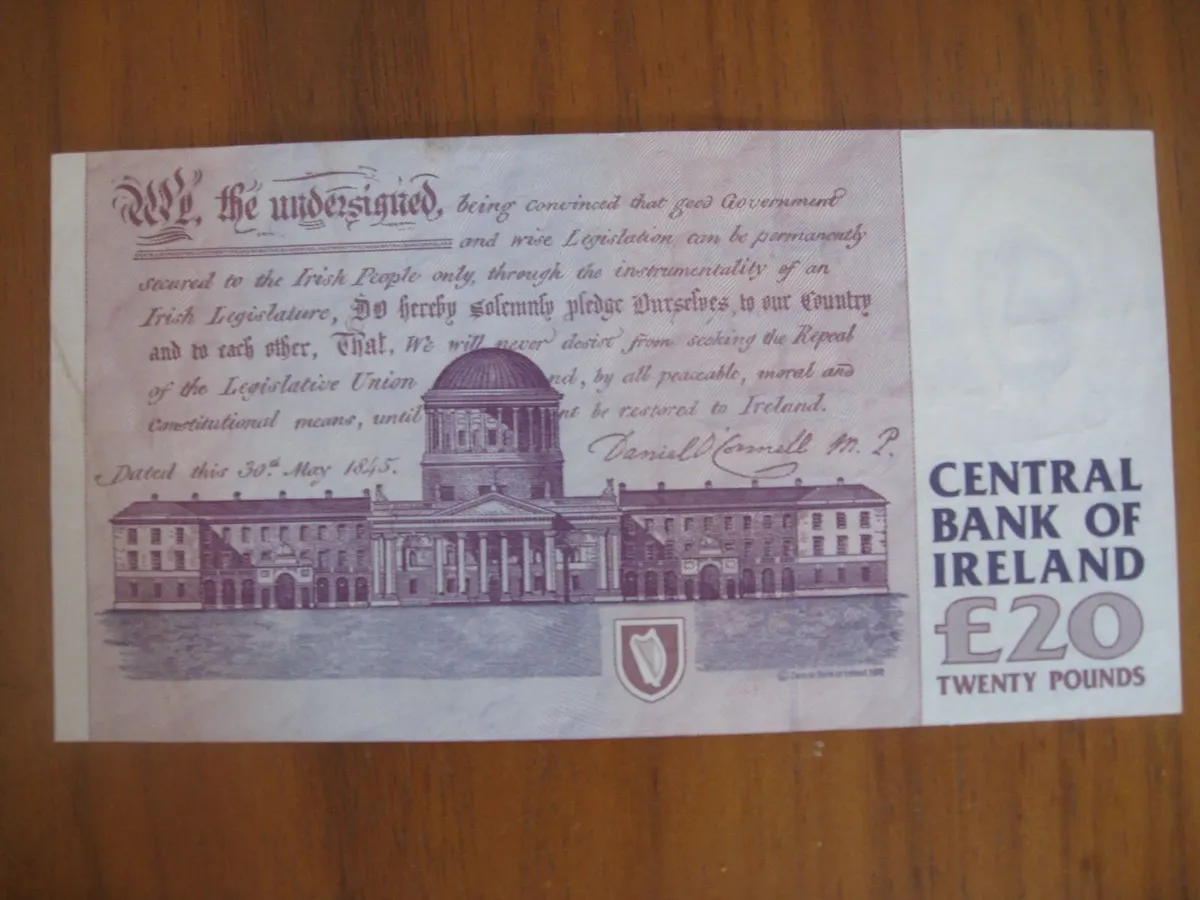 20 Pound C Series Notes - 55 Euros Each - Image 4