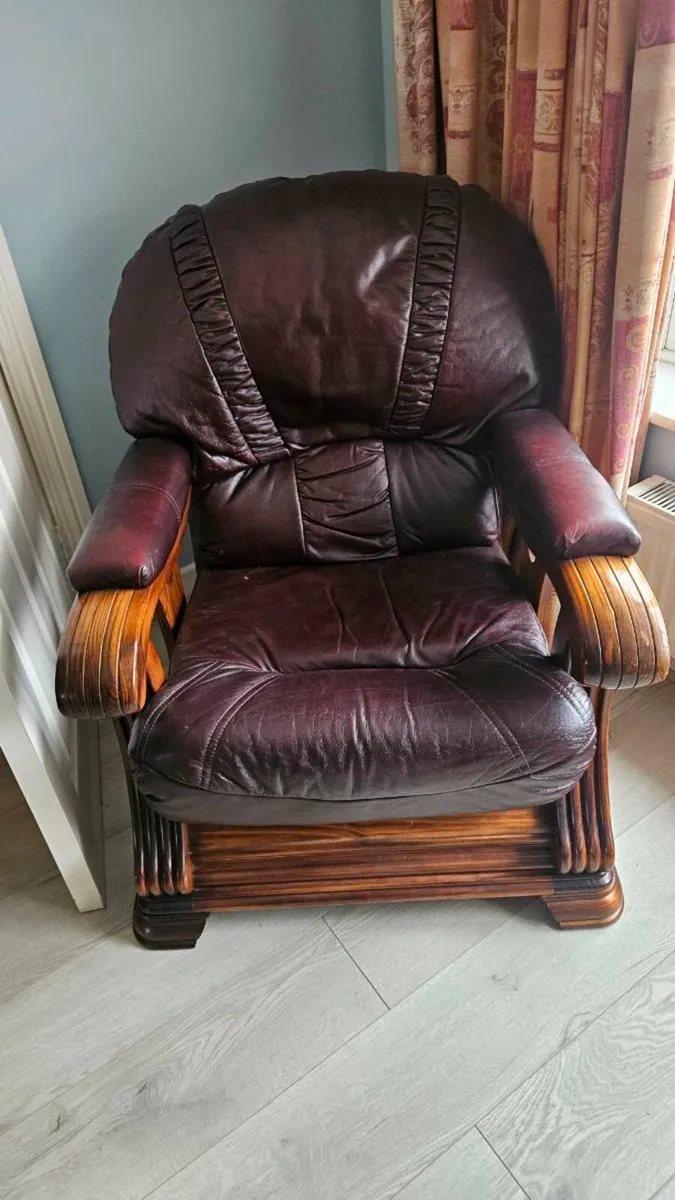 Free to take away 3 seater Couch plus 2 arm chairs - Image 4