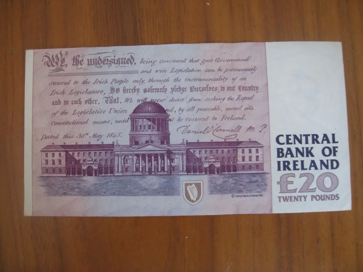 20 Pound C Series Notes - 40 Euros Each - Image 4