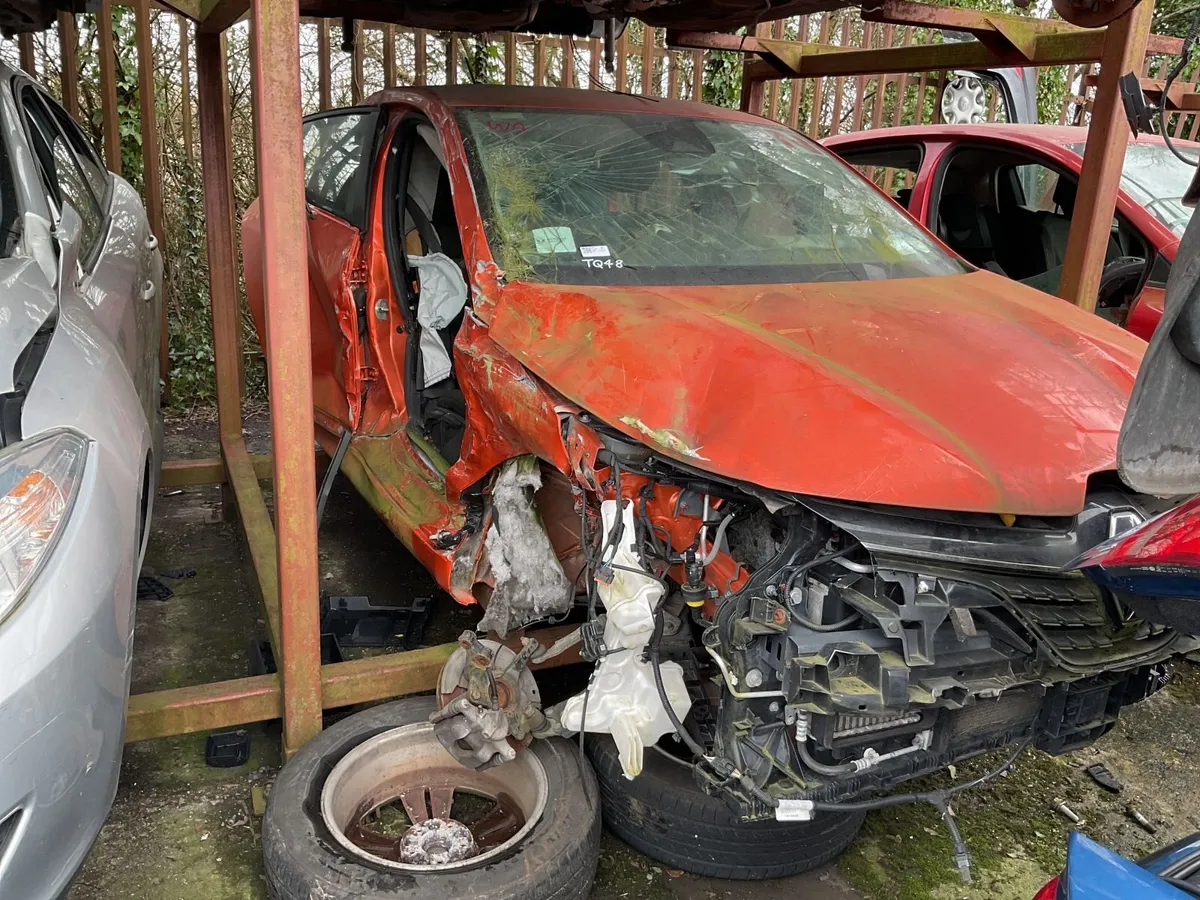 End of Life Vehicle Auction - Image 1